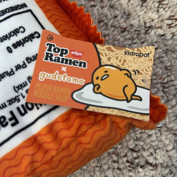 Gudetama Top Ramen crinkle pillow by Kidrobot. - Picture 4 of 5
